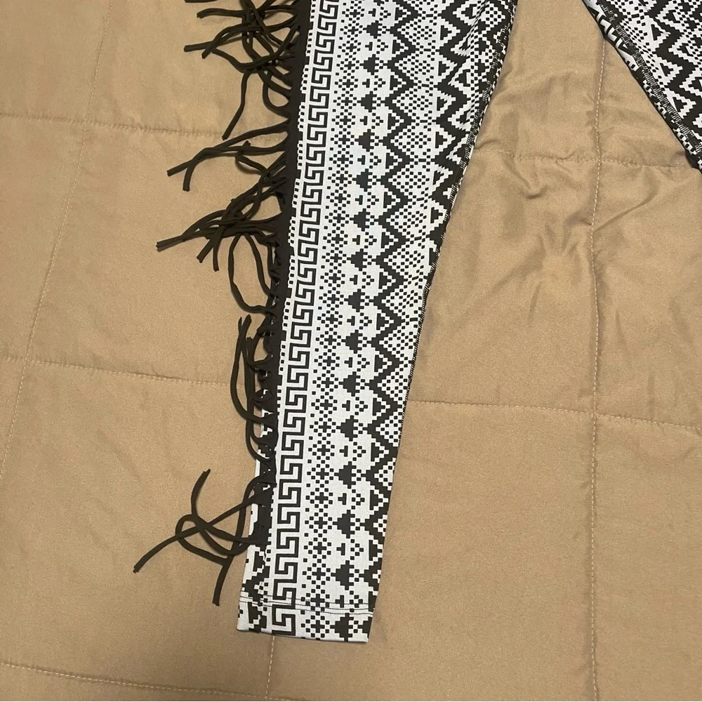 Zumba Fitness Instructor Geometric Leggings - Picture 8 of 9